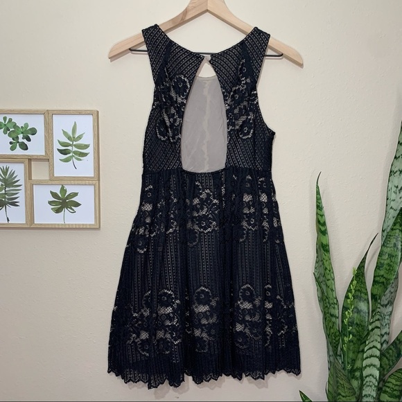 Free People ‘Rocco’ Mini Dress - Picture 3 of 16